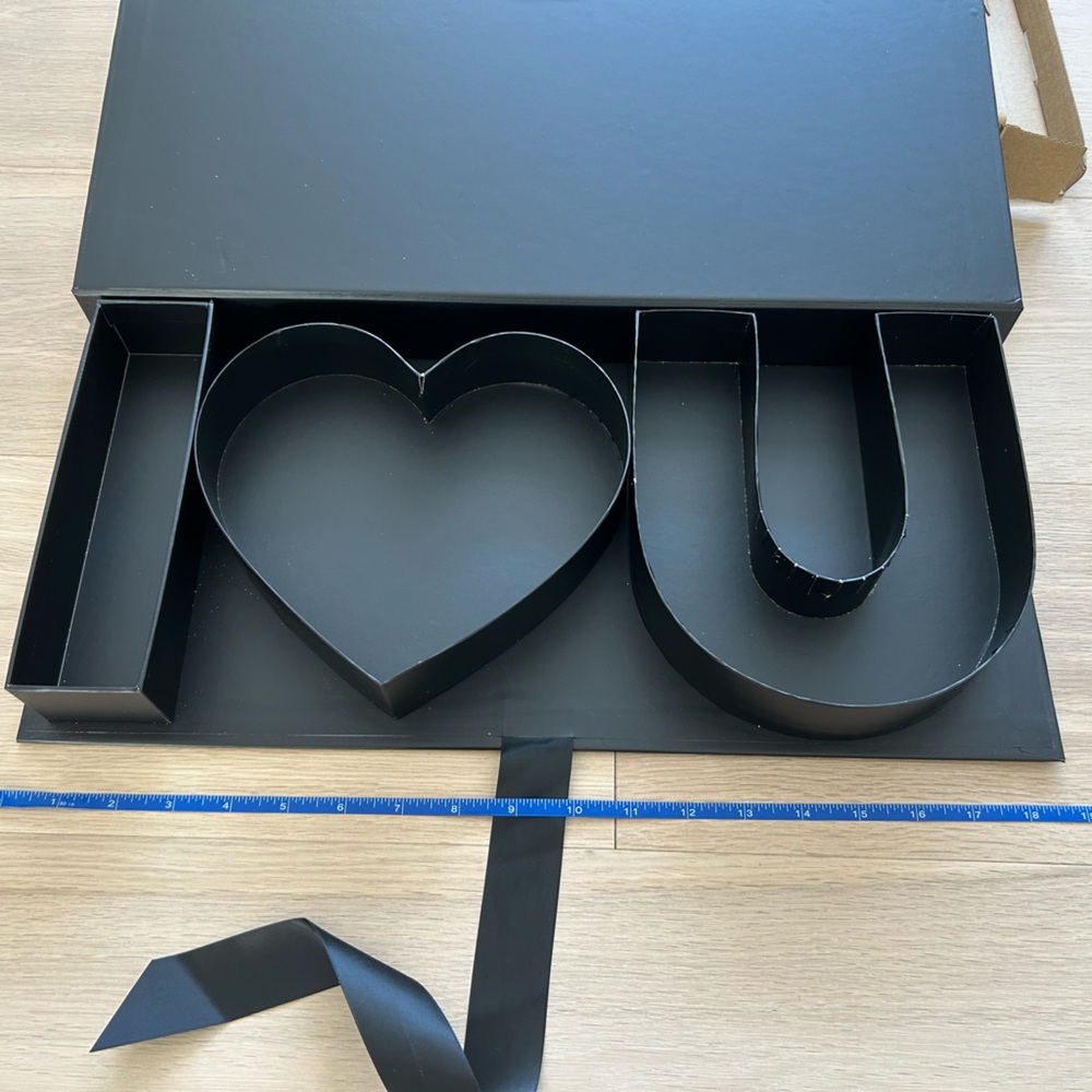 ‘I 🖤 U' Charcuterie / Gift Box